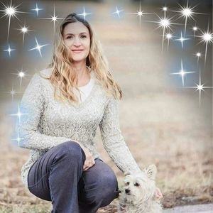 Meet your Posher, Christy